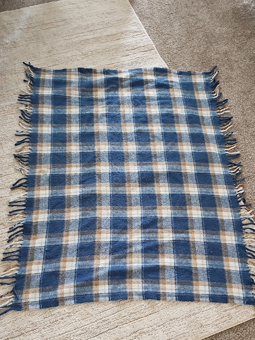 Vintage Faribault Woolen Mills Acrylic Blanket Throw